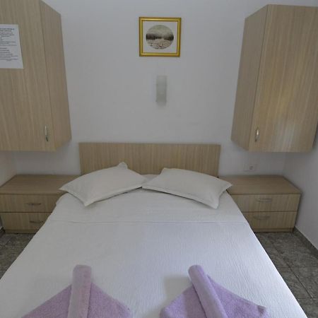 Vila Rara Hotel Costinesti Eksteriør billede