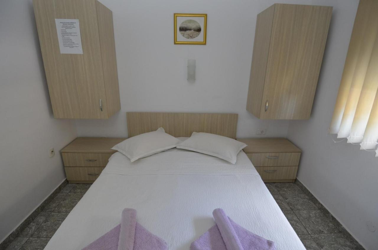 Vila Rara Hotel Costinesti Eksteriør billede