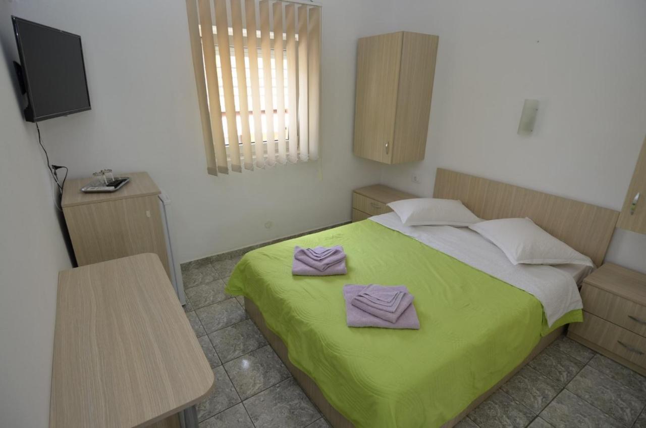Vila Rara Hotel Costinesti Eksteriør billede